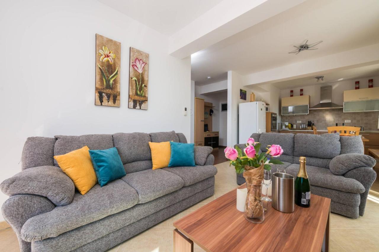 Apartman Carpe Diem Premantura